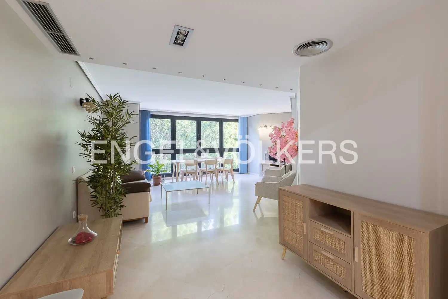 Living room of Flat for rent in Valencia  with Air Conditioner, Heating and Terrace
