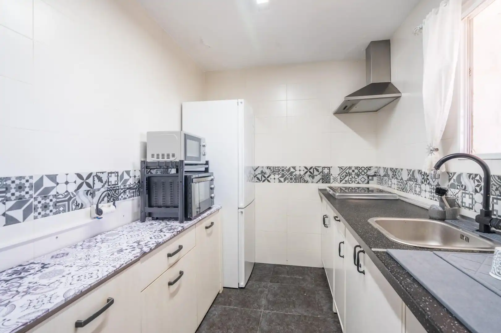 Cocina de Casa o chalet en venta en Benaguasil con Aire acondicionado, Calefacción y Jardín privado
