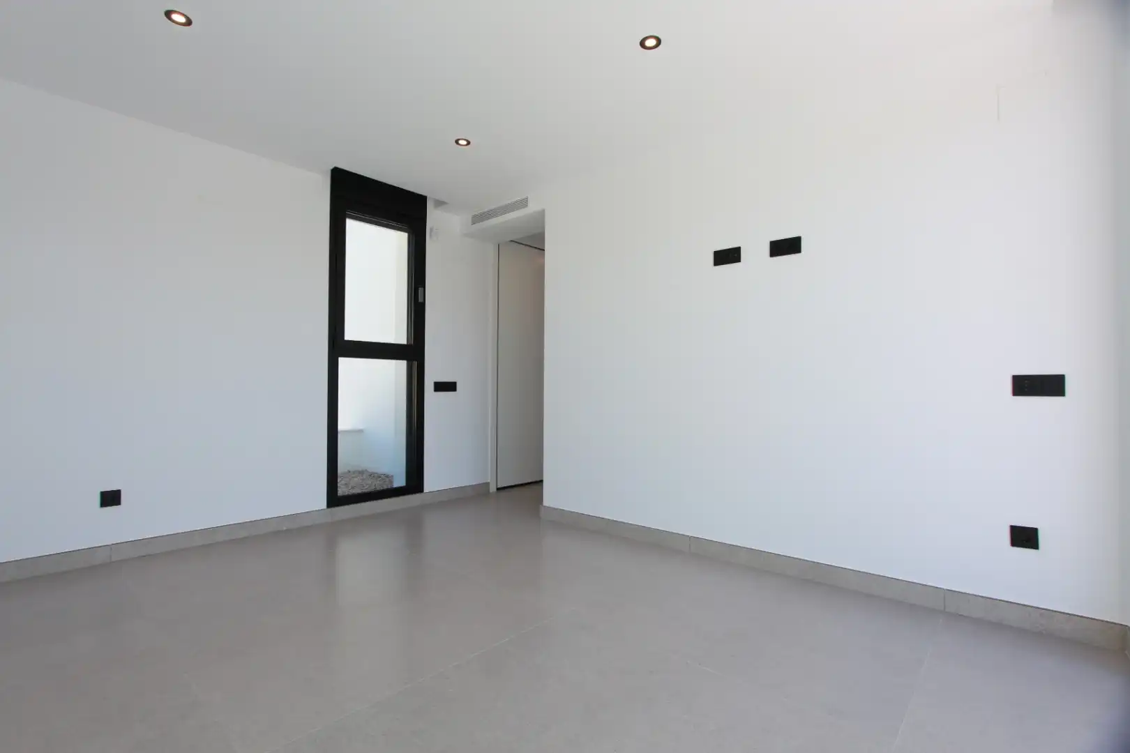 Haus oder Chalet zum Verkauf in Calpe / Calp mit Klimaanlage, Heizung und Privatgarten