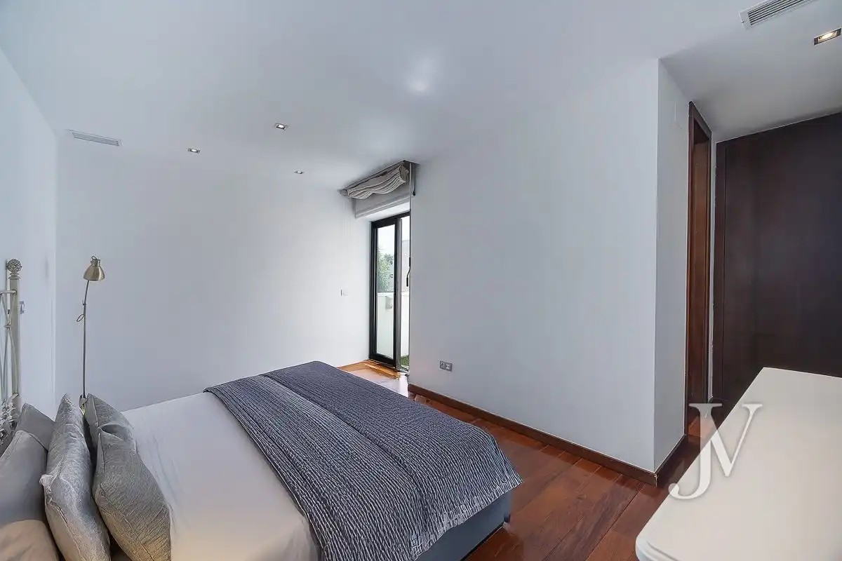 Habitación de Casa o chalet en venta en Madrid con Aire acondicionado, Calefacción y Jardín privado