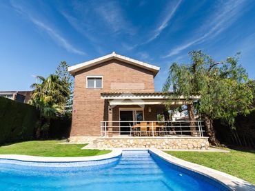 Haus mit Pool zum Verkauf in Avenida Boscos de Tarragona