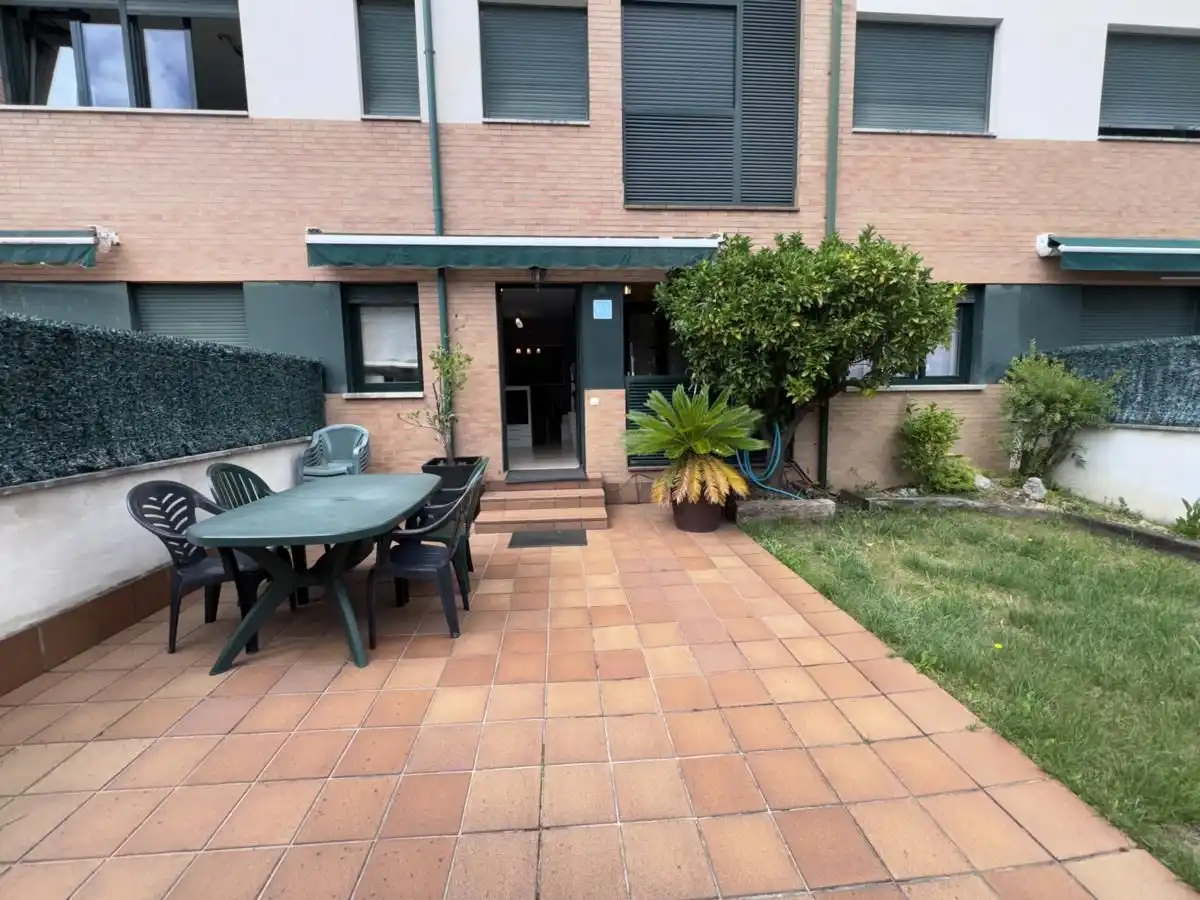 Terraza de Apartamento en venta en Llanes con Calefacción, Terraza y Trastero