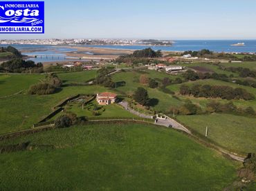 Terreno residencial en venta en Calle Muelle del Rey