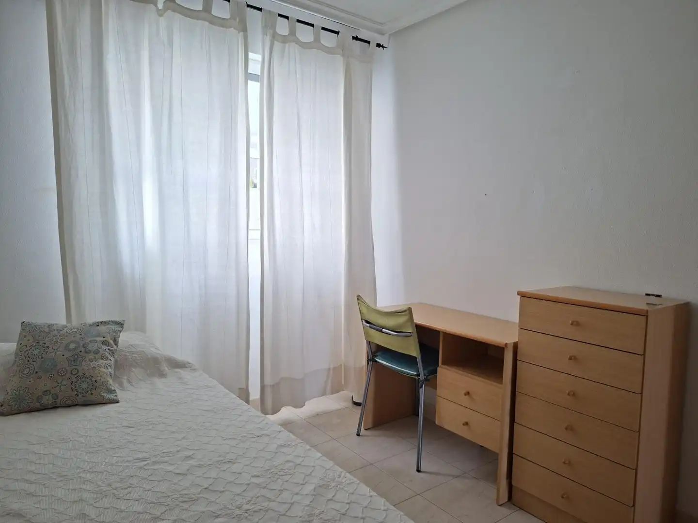 Habitación de Piso de alquiler en Murcia con Trastero, Amueblado y Balcón