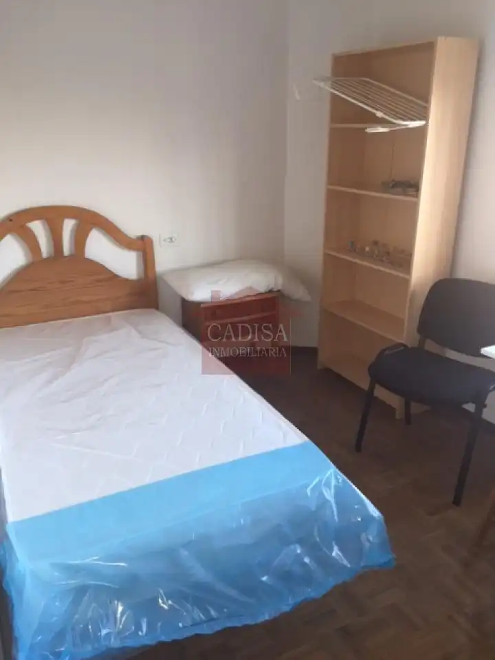 Schlafzimmer von Wohnung zum Verkauf in Salamanca mit Heizung, Parkett und Möbliert