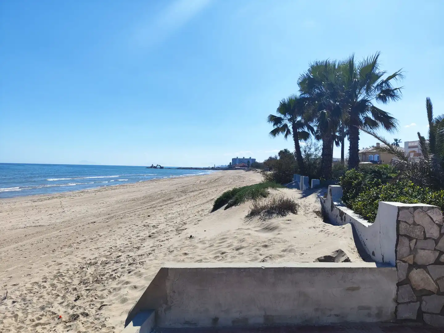 Vista exterior de Residencial en venta en Cullera