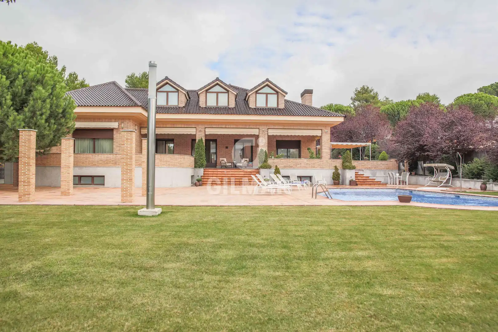 Jardín de Casa o chalet en venta en Boadilla del Monte con Calefacción, Jardín privado y Piscina