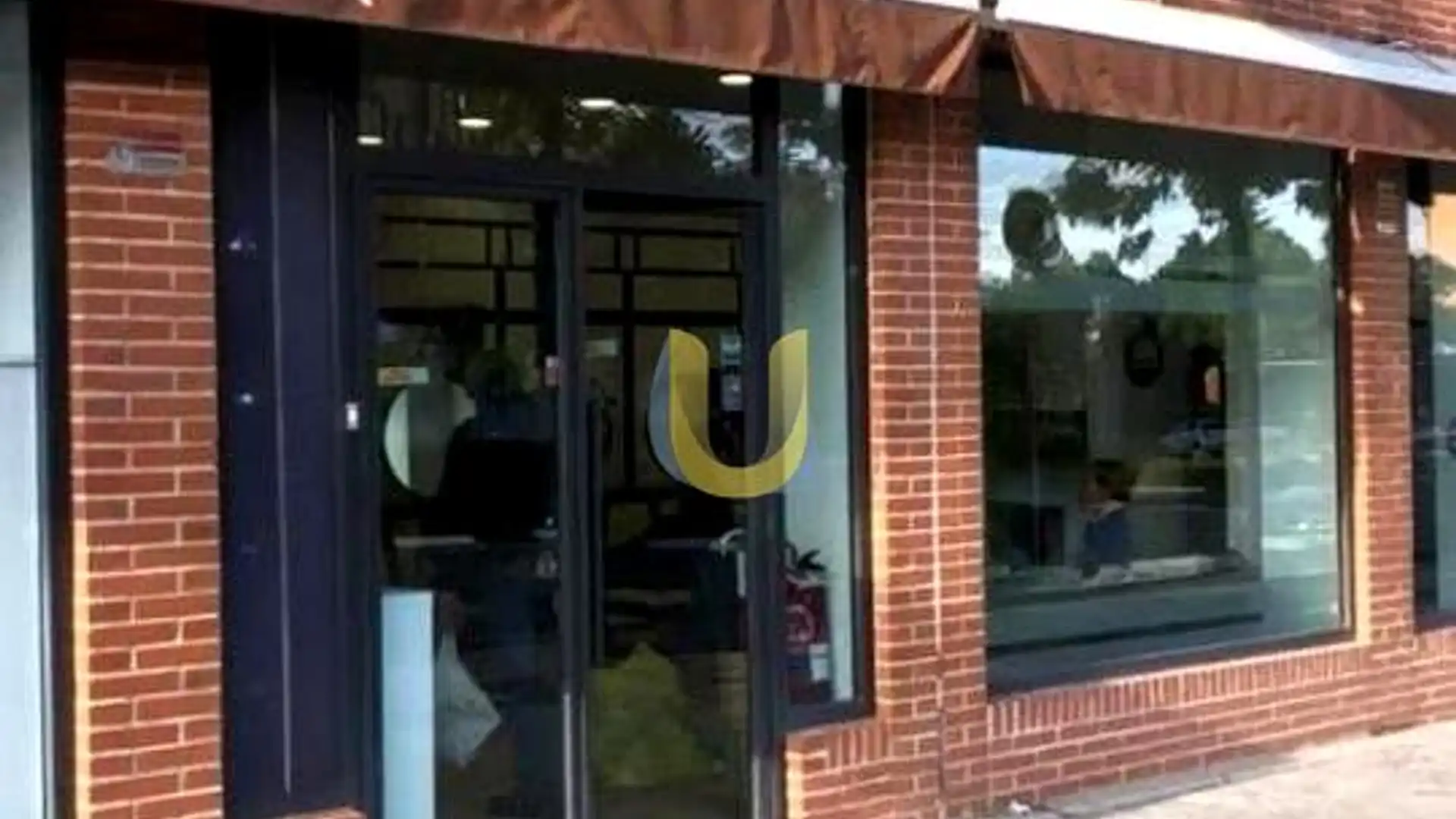 Vista exterior de Local en traspaso en  Madrid Capital