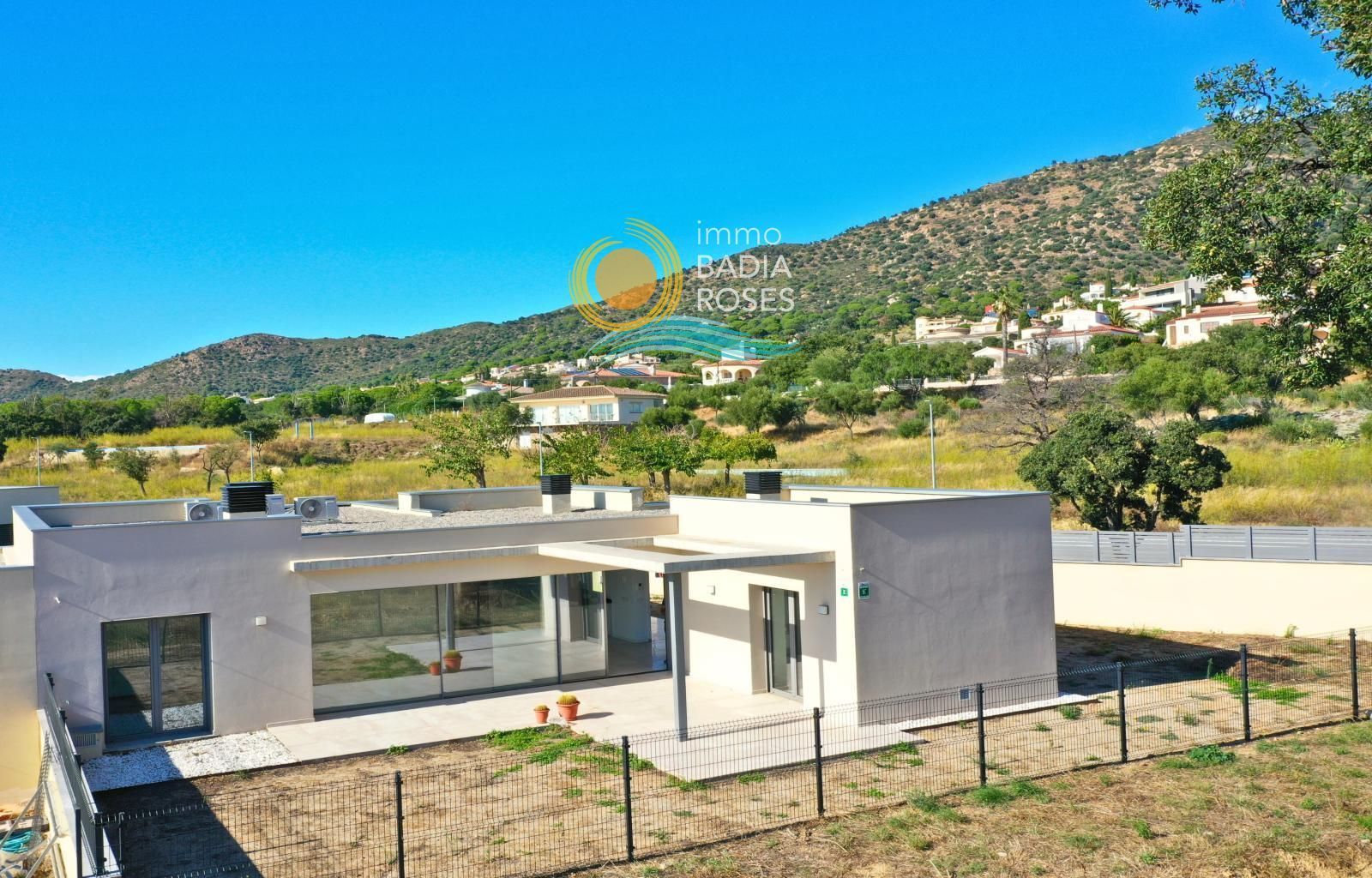 Exterior view of House or chalet for sale in Palau-saverdera  with Air Conditioner, Heating and Private garden