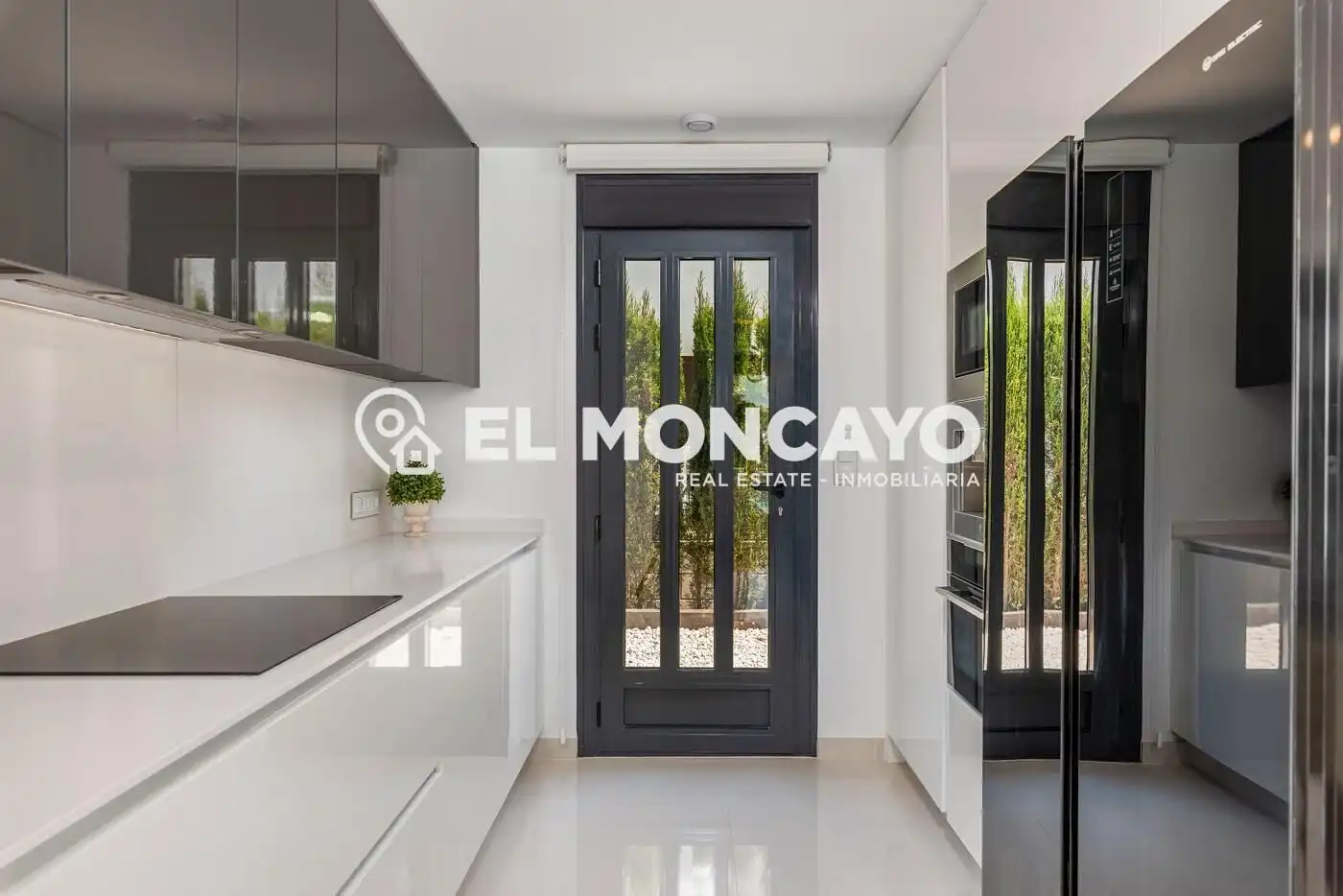Detached house with pool for sale in Avenida Playa Honda, imagen 35