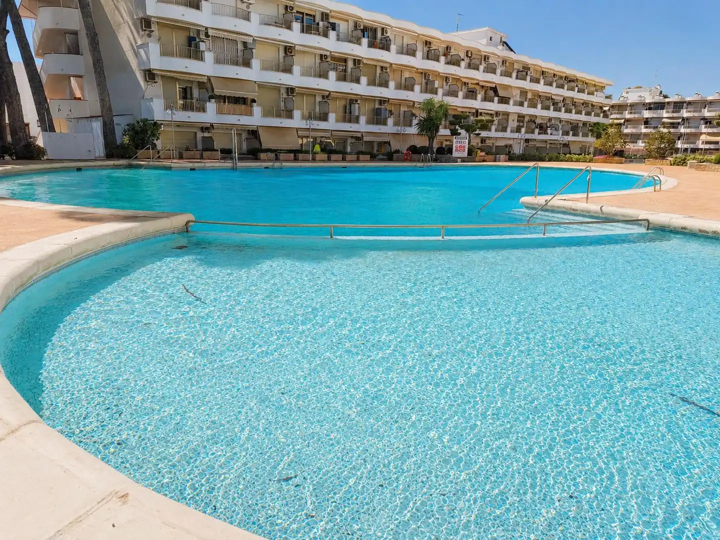 Swimming pool of Apartments for sale in Cambrils  with Air Conditioner, Private garden and Terrace
