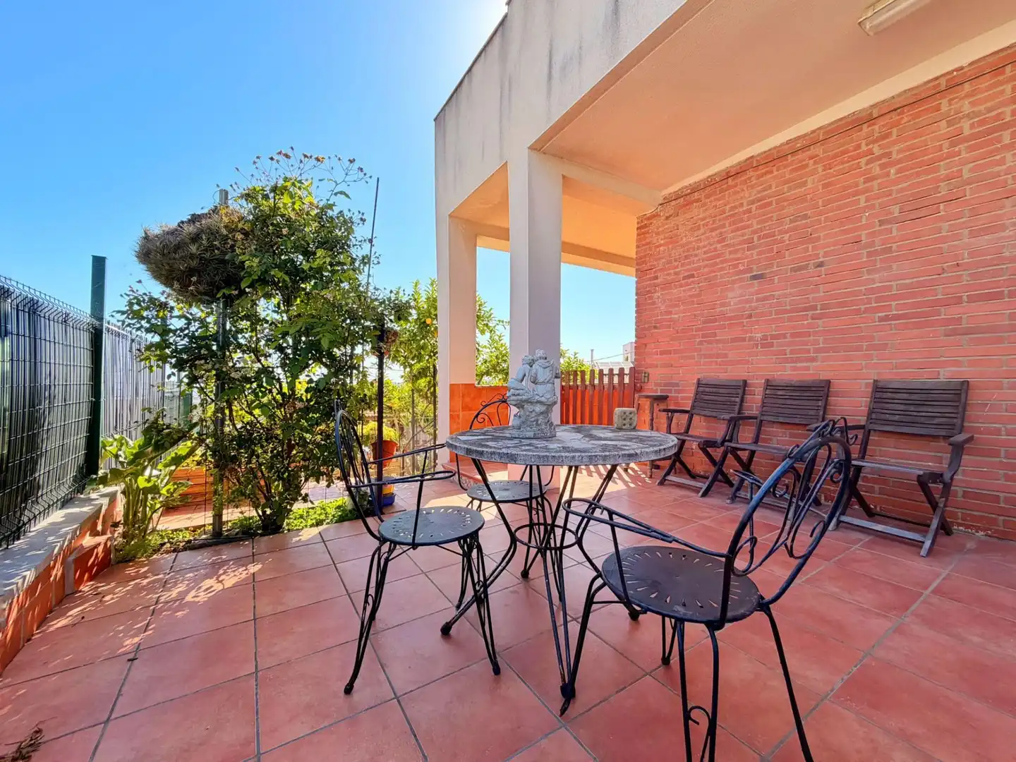 Terrassa de Casa o xalet en venda en Canyelles amb Terrassa, Traster i Piscina