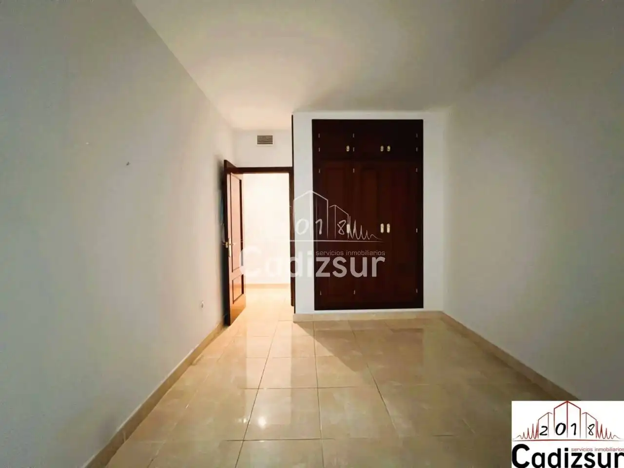 Habitación de Piso en venta en Cádiz con Aire acondicionado y Balcón
