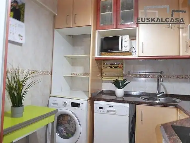 Küche von Wohnung zum Verkauf in Bilbao  mit Heizung und Parkett