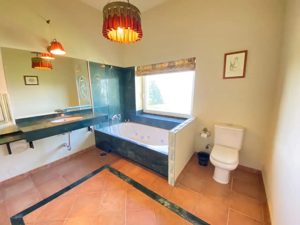 Bany de Casa o xalet en venda en Torrox amb Aire condicionat, Jardí privat i Traster