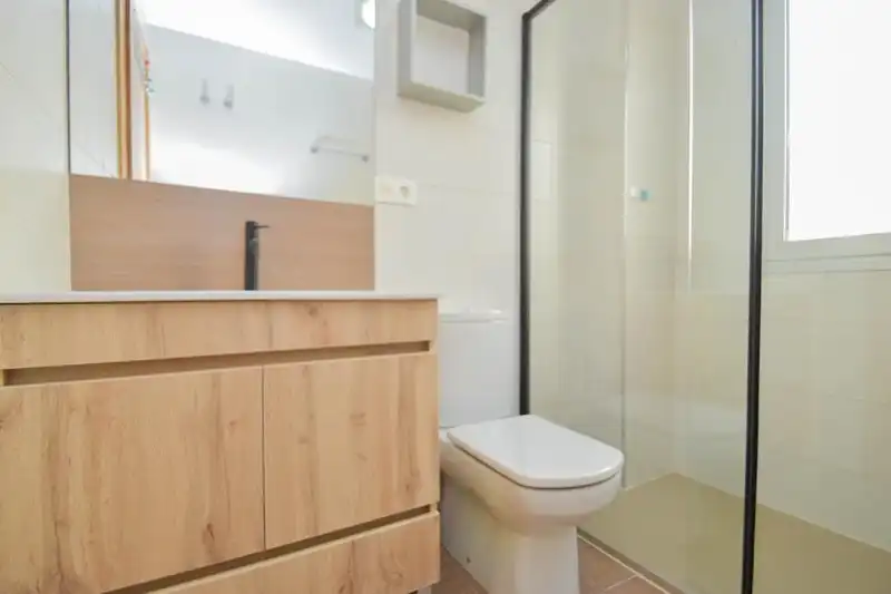 Baño de Piso en venta en Atarfe con Trastero y Amueblado