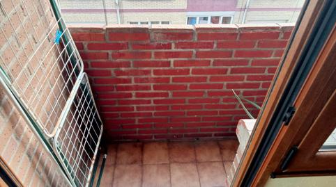 Foto 2 de Pis de lloguer a Calle San Melchor García Sampedro, 75, San Lázaro - Otero - Villafría, Oviedo