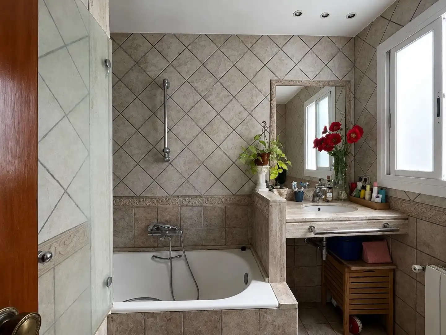 Badezimmer von Wohnung zum Verkauf in Esplugues de Llobregat mit Klimaanlage, Parkett und Terrasse