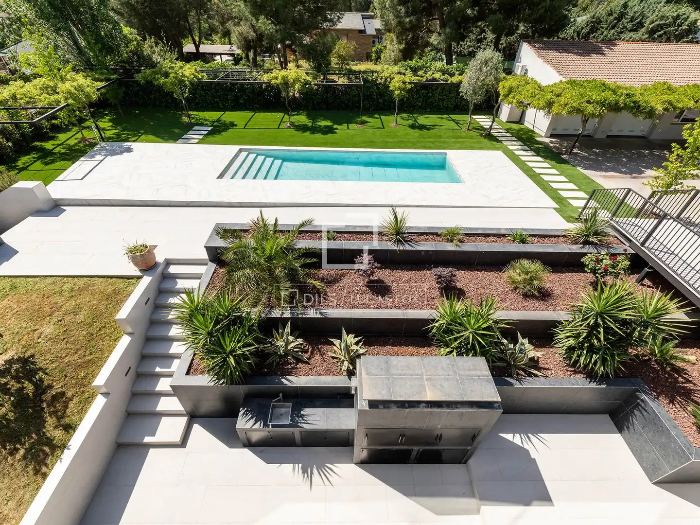 Terrassa de Casa o xalet en venda en Majadahonda amb Aire condicionat, Calefacció i Jardí privat