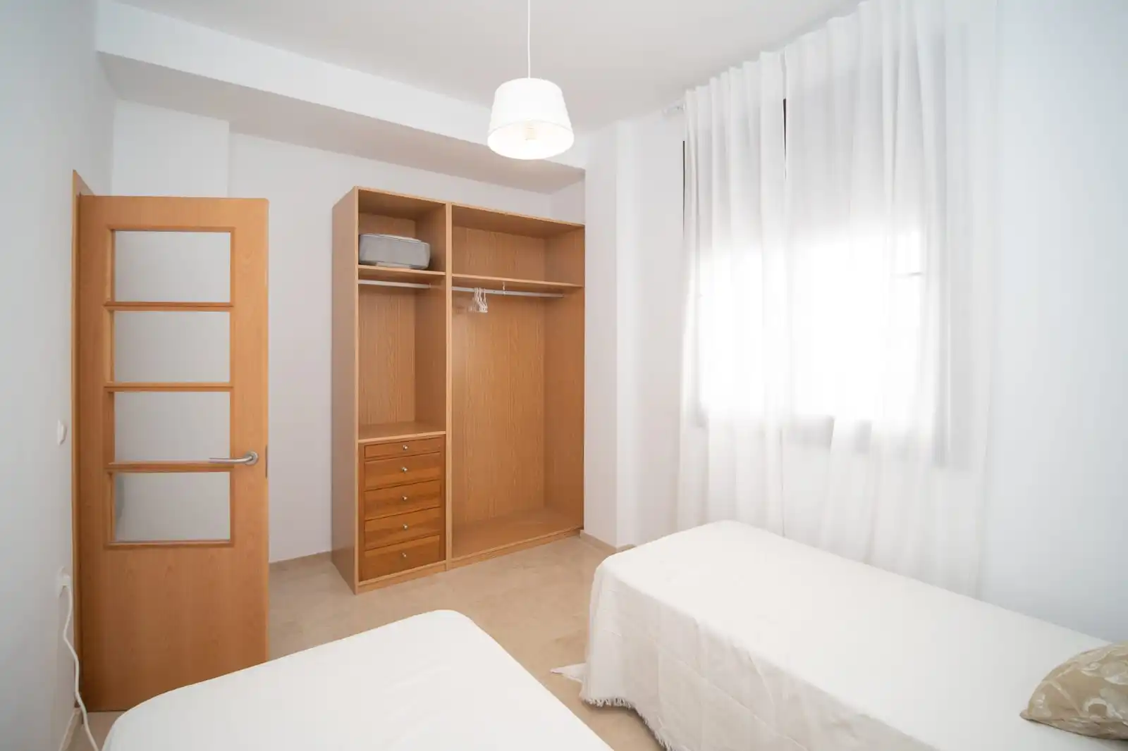 Wohnung zur Miete in Calle Banda Playa, V Centenario - Piletas - Capuchinos