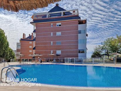 Schwimmbecken von Wohnung zum verkauf in Rivas-Vaciamadrid mit Klimaanlage und Terrasse