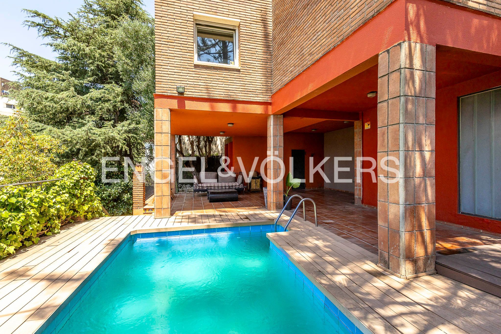Swimming pool of House or chalet to rent in Esplugues de Llobregat  with Air Conditioner, Heating and Private garden