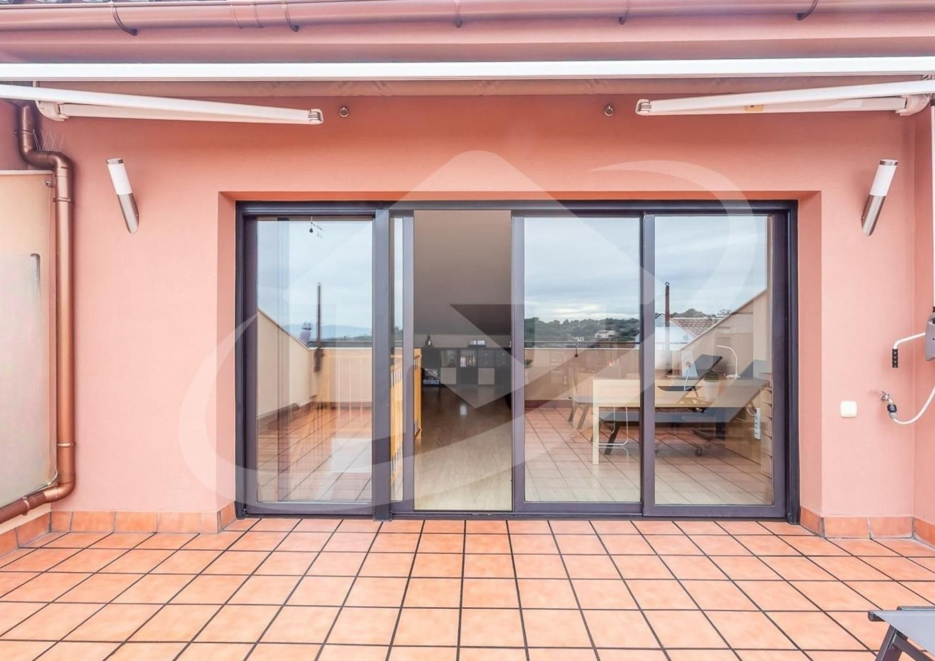 Terrasse von Haus oder Chalet zum Verkauf in Castellar del Vallès mit Parkett, Terrasse und Balkon