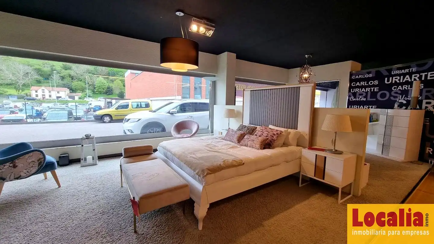 Schlafzimmer von Fabrikhallen zur Miete in Santander