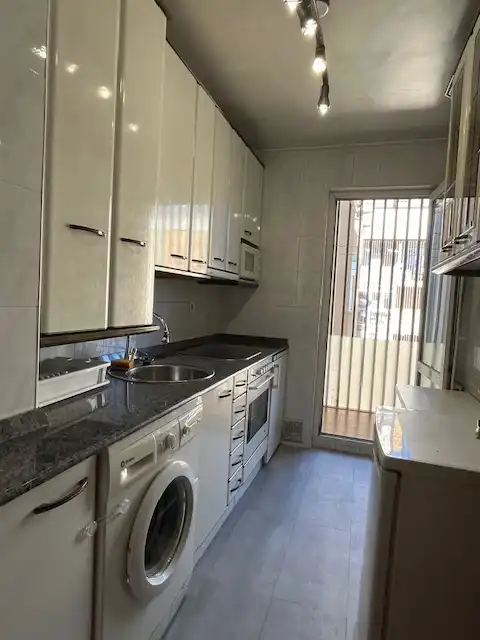 Cocina de Piso de alquiler en Santa Cruz de Bezana con Calefacción, Trastero y Amueblado