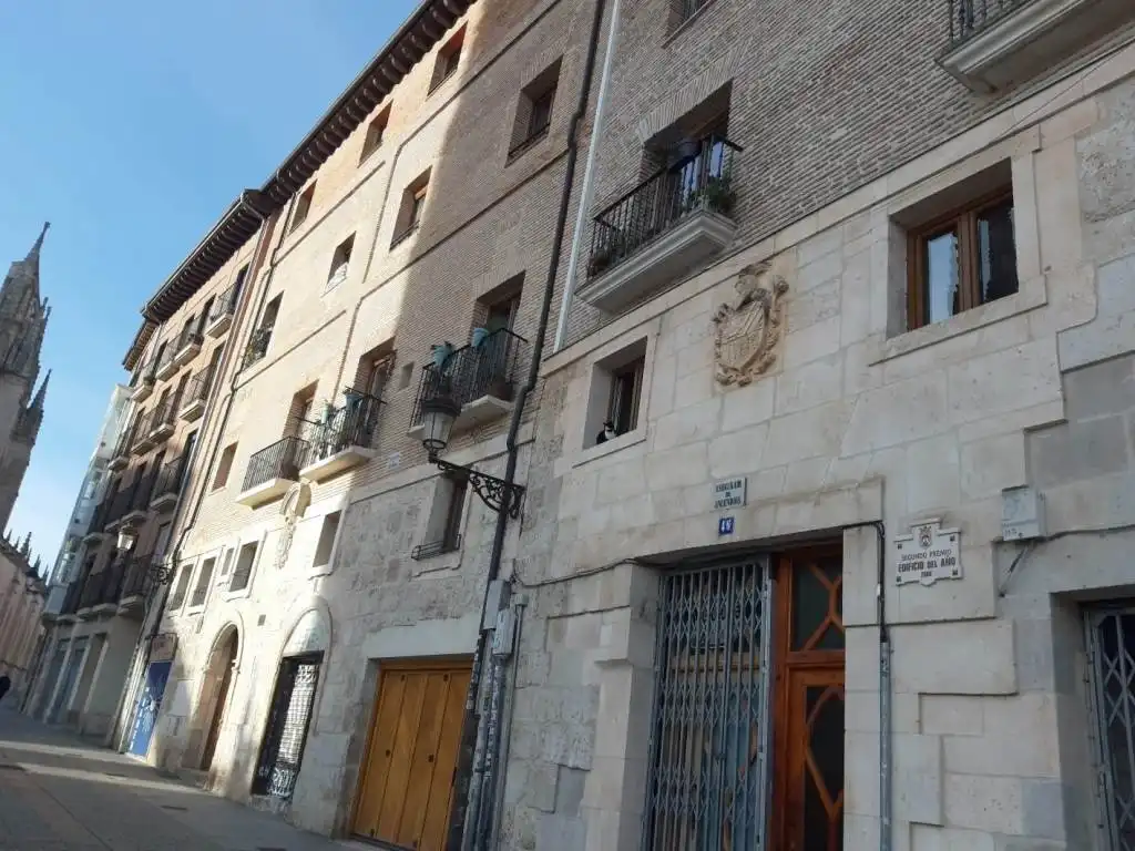 Vista exterior de Apartamento en venta en Burgos con Calefacción y Amueblado