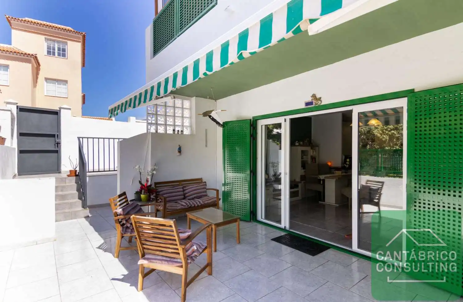 Terraced house with pool for sale in Puerto de Santiago, imagen 3