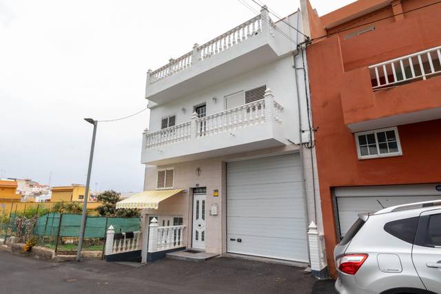 Casa-chalet en Venta en La Vera - El Farrobillo - Tosca de Ana María