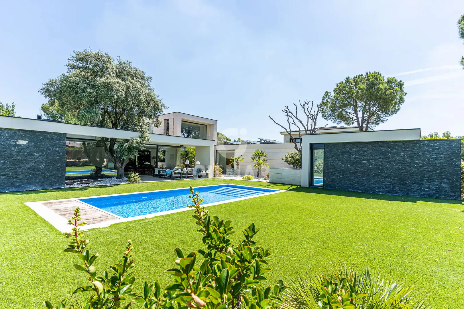 Jardí de Casa o xalet en venda en Madrid amb Calefacció, Jardí privat i Piscina