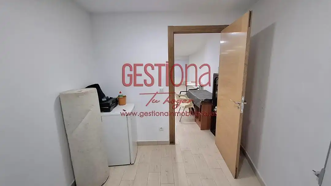 Local comercial en venda a Renedo, imagen 6