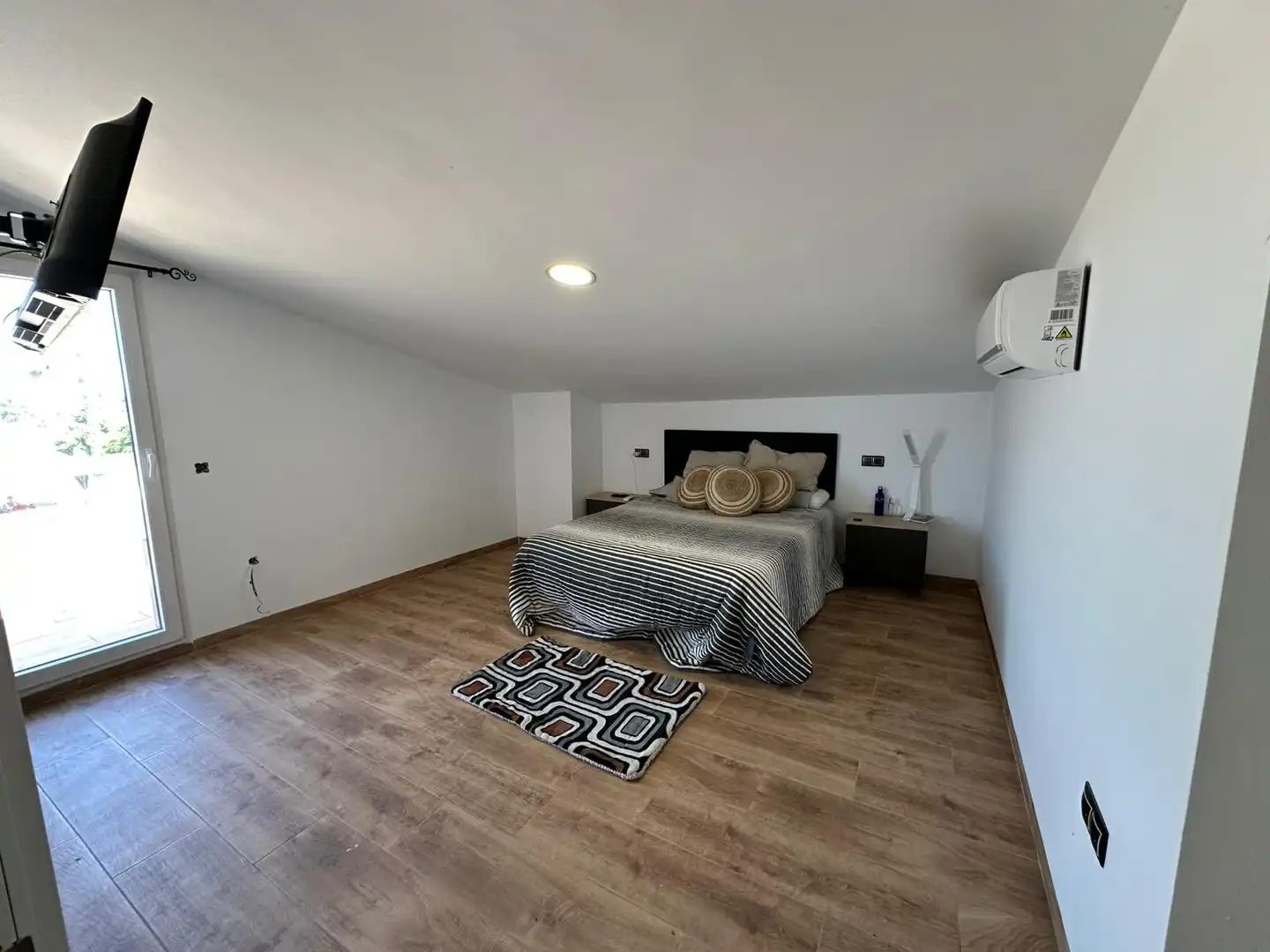 Bedroom of Houses for sale in Dolores  with Air Conditioner, Heating and Swimming Pool