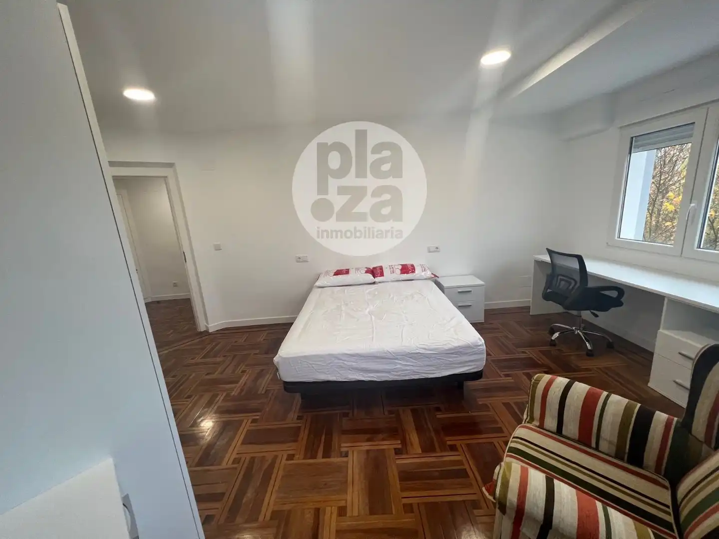 Bedroom of Flat for rent in Burgos  with Heating and Furnished