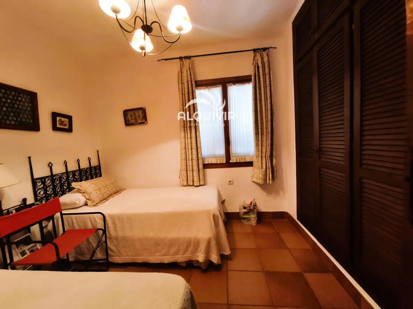 Dormitori de Casa adosada de lloguer en Almonte amb Jardí privat, Terrassa i Moblat
