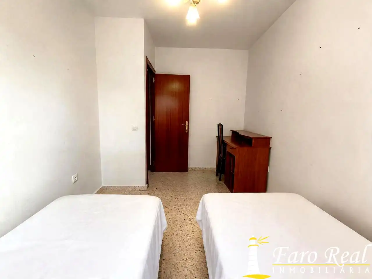 Schlafzimmer von Erdgeschoss zum Verkauf in Sanlúcar de Barrameda