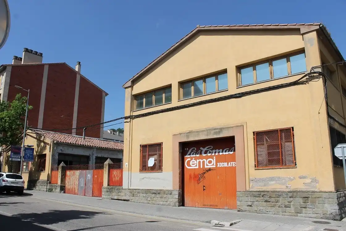 Nau industrial en venda a Olot, imagen 2