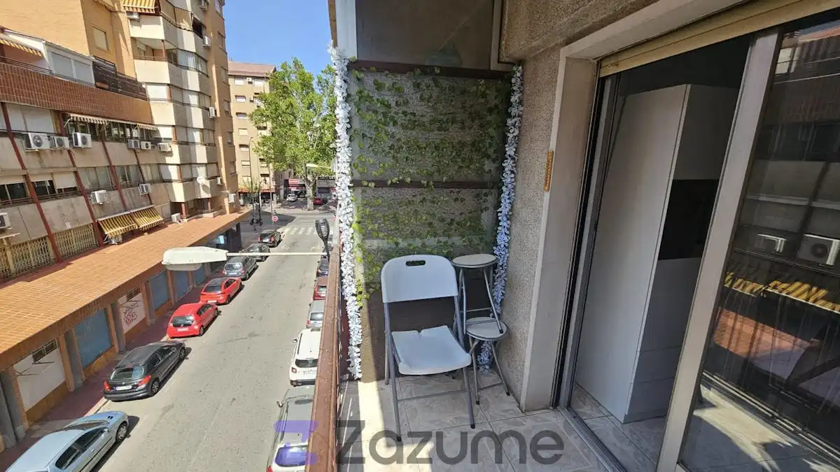 Flat for rent in Calle Pintor Joaquín, San Antón
