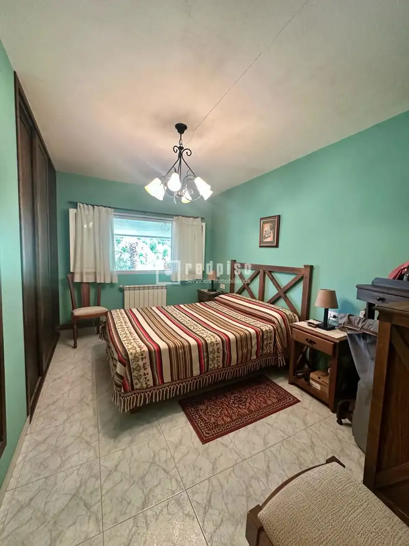 Dormitori de Casa o xalet en venda en Culleredo
