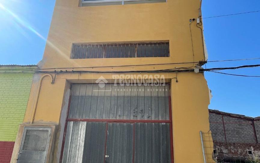 Foto 1 de Edifici en venda a Polígono del Aeropuerto, Valencia