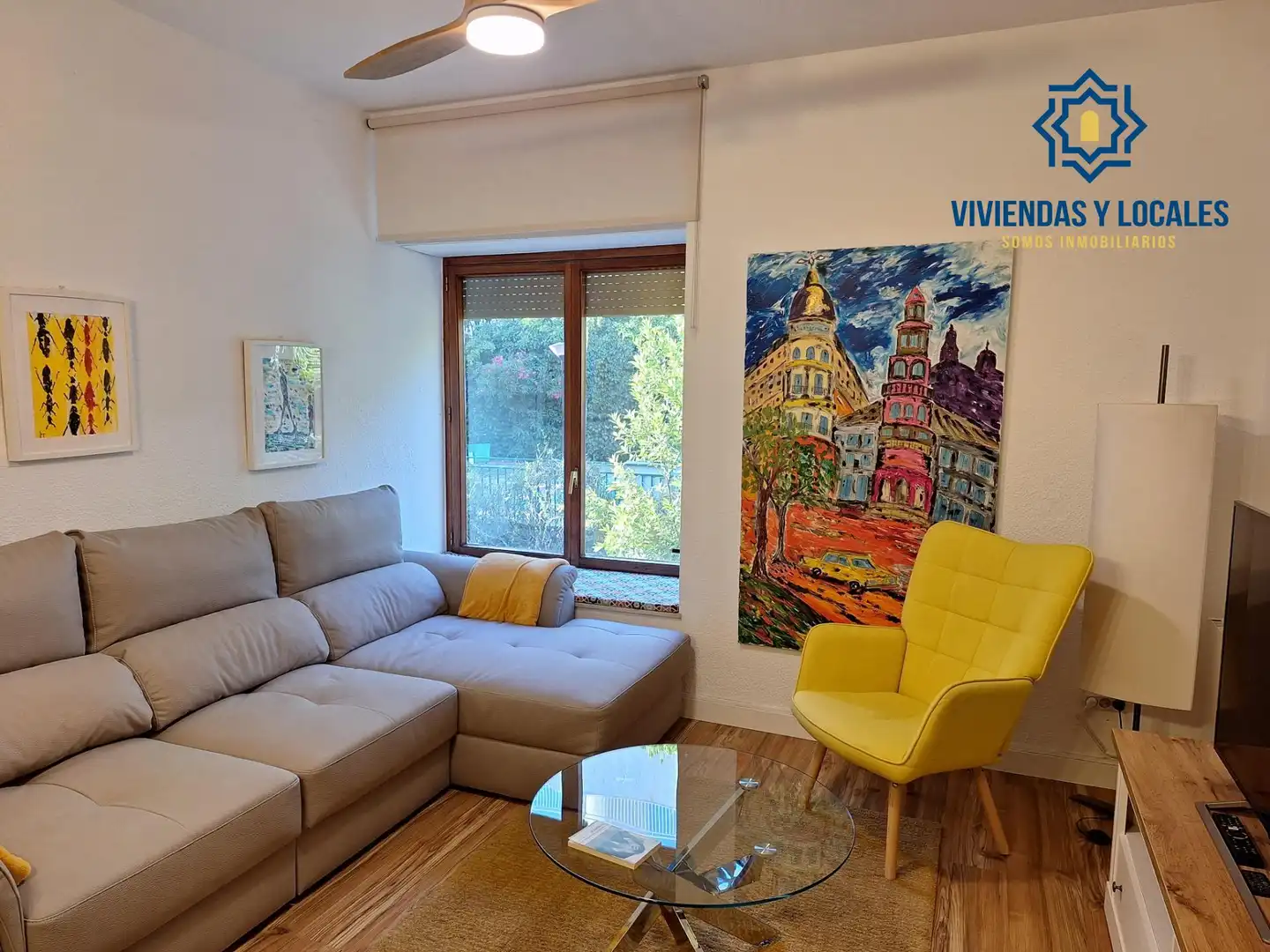 Living room of Flat for rent in Granada  with Air Conditioner, Heating and Private garden