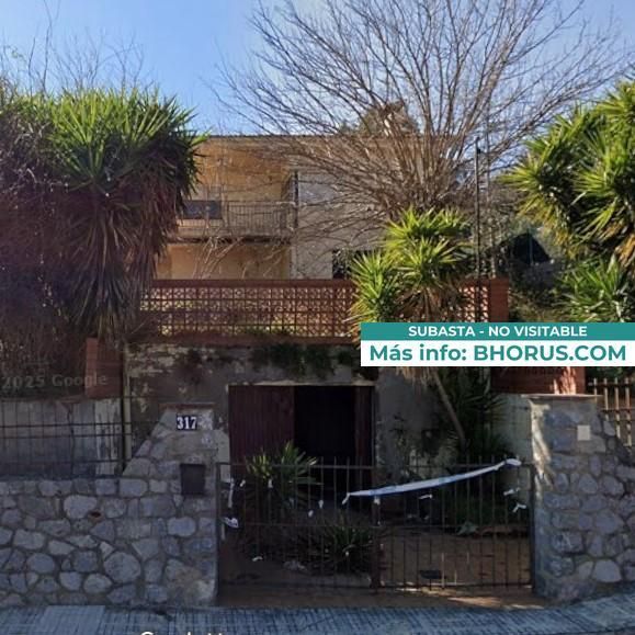 Exterior view of House or chalet for sale in Masquefa  with Private garden