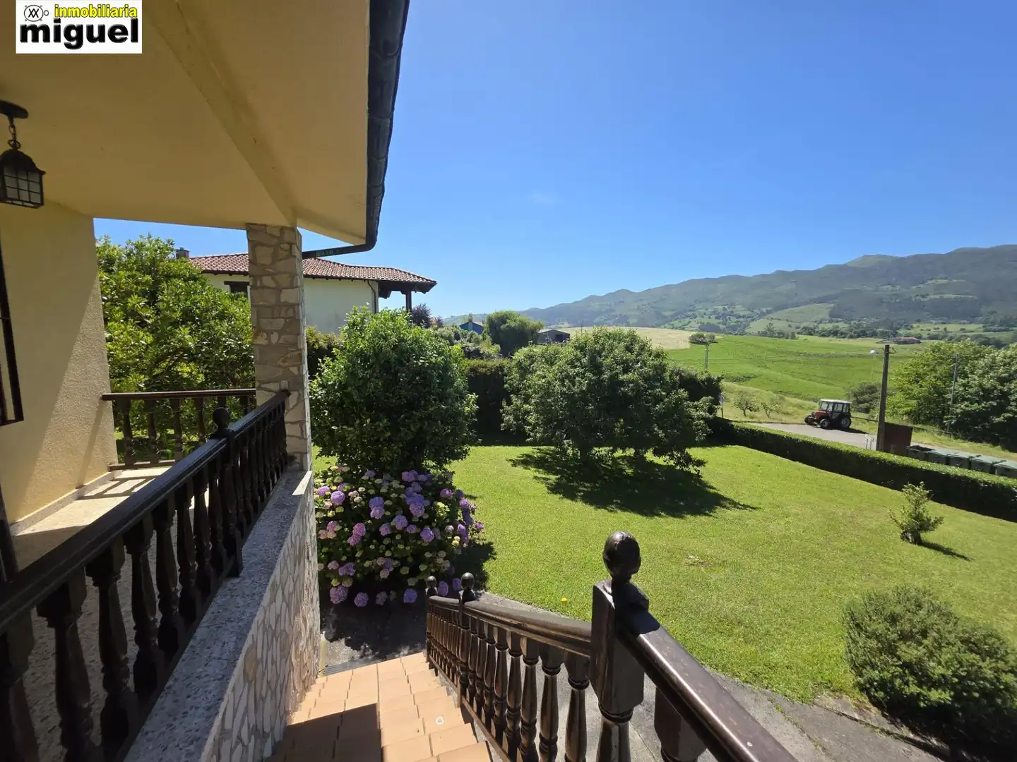 Jardí de Casa o xalet en venda en Llanes amb Calefacció, Jardí privat i Terrassa