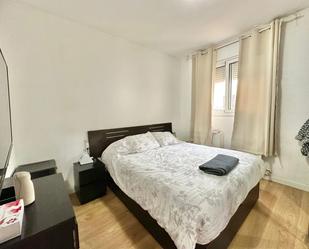 Bedroom of Flat to rent in L'Hospitalet de Llobregat  with Air Conditioner and Parquet flooring