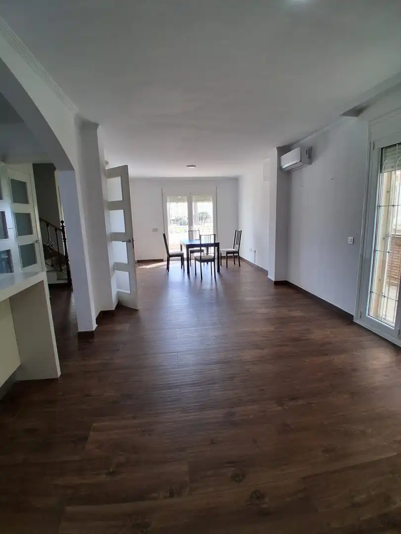 Esszimmer von Einfamilien-Reihenhaus zum Verkauf in Roquetas de Mar