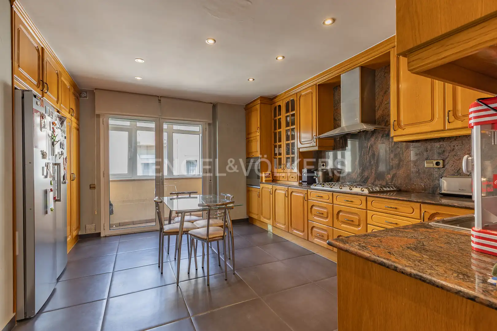 Cocina de Casa o chalet de alquiler en Sant Vicenç de Castellet con Calefacción, Piscina y Amueblado