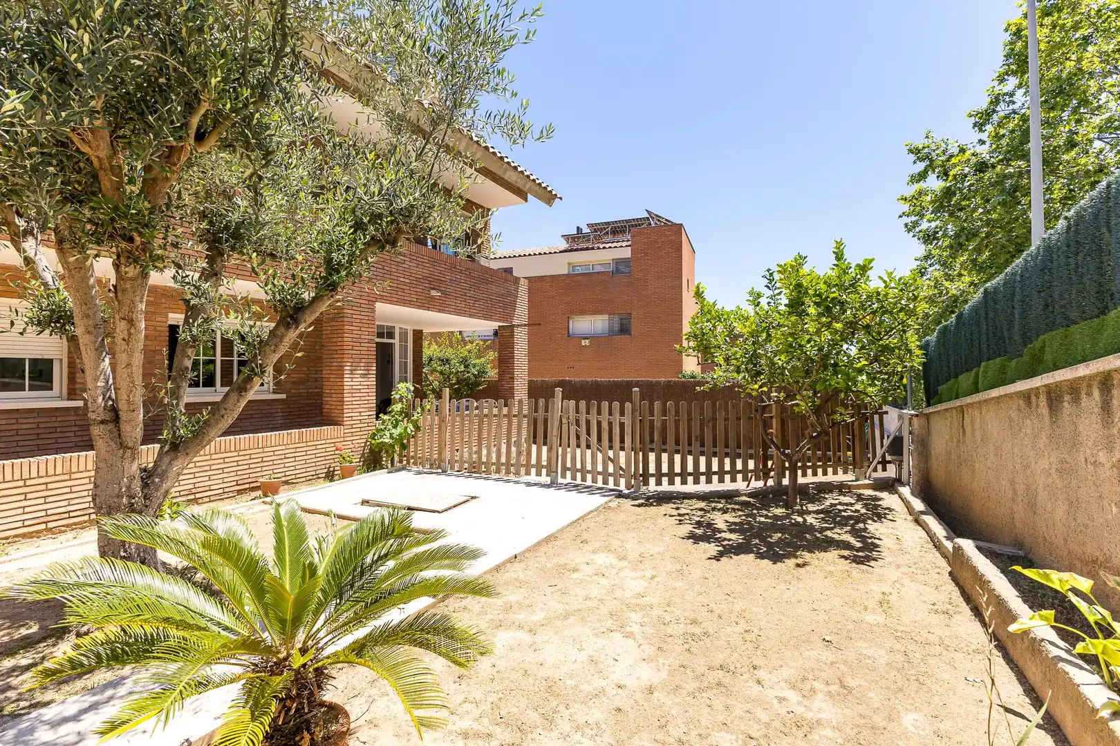 Jardí de Casa o xalet en venda en Viladecans amb Calefacció, Jardí privat i Terrassa