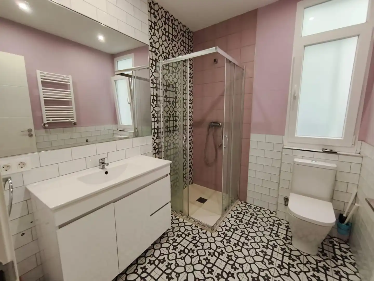 Bathroom of Flat for sale in Valladolid  with Heating and Terrace